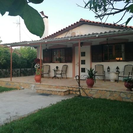 Tota'S Family House, 4 Min Walk To The Beach Levendokhórion Exterior foto