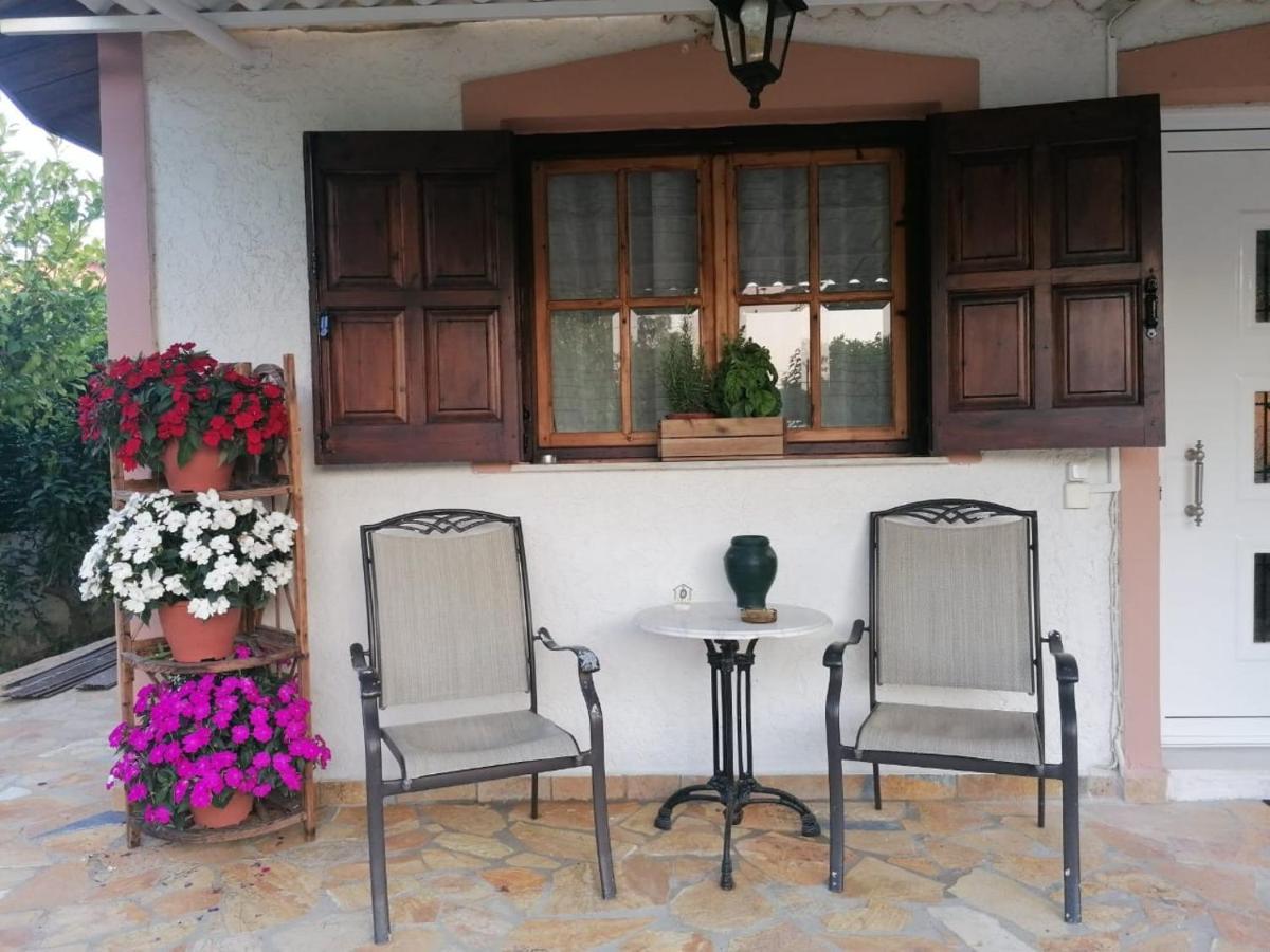 Tota'S Family House, 4 Min Walk To The Beach Levendokhórion Exterior foto