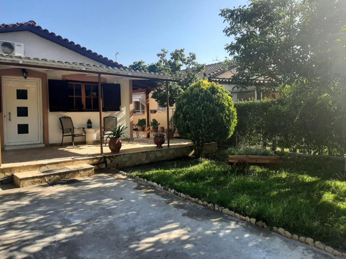 Tota'S Family House, 4 Min Walk To The Beach Levendokhórion Exterior foto