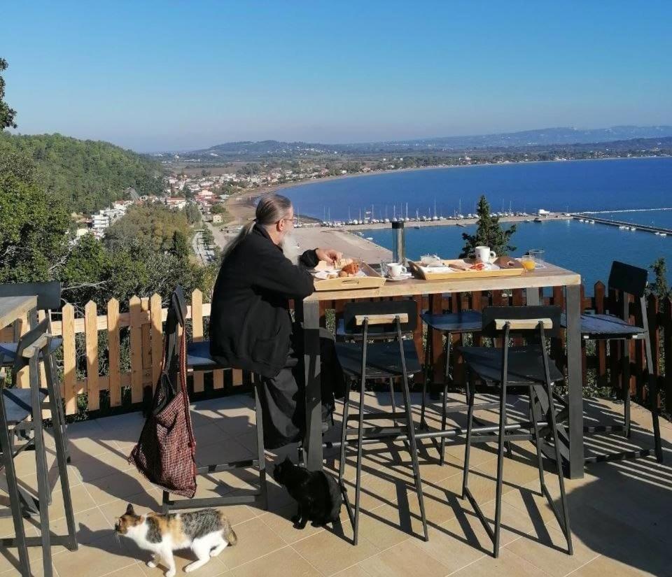 Tota'S Family House, 4 Min Walk To The Beach Levendokhórion Exterior foto